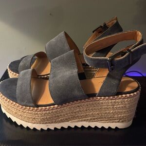 Crown Vintage Wedge Sandal